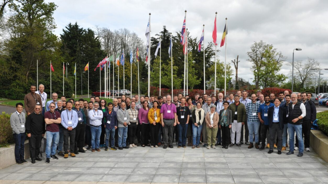 Group photo - waves workshop - April 2024